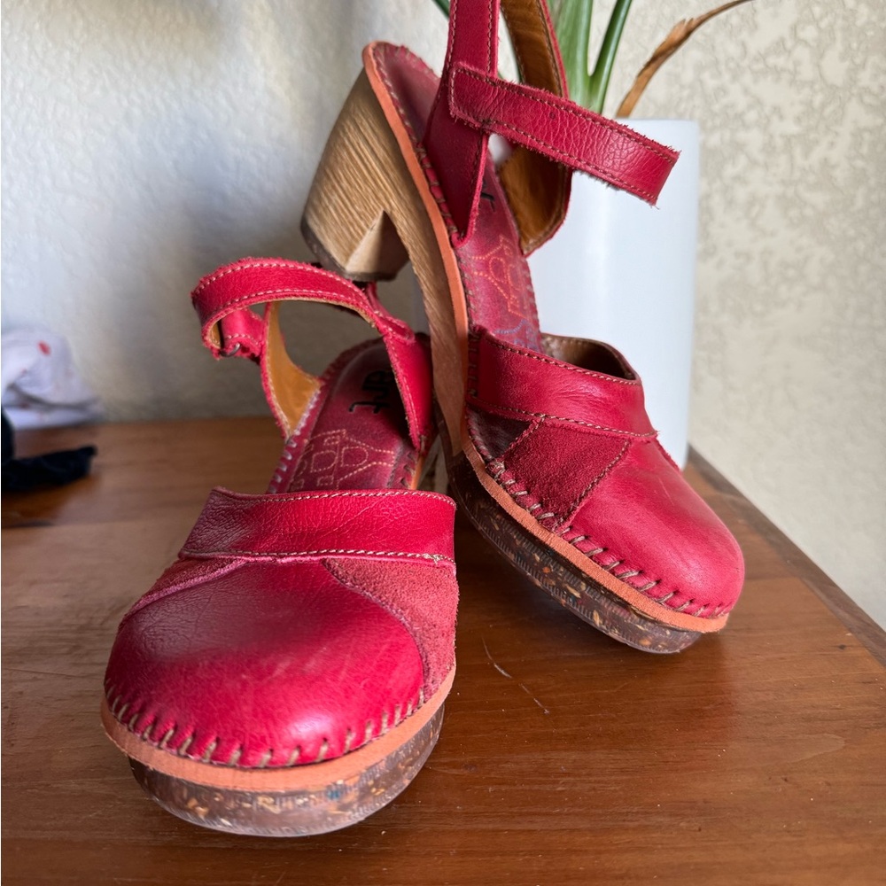 Red Leather Heels with Chunky Wooden Heel - Picture 2 of 12